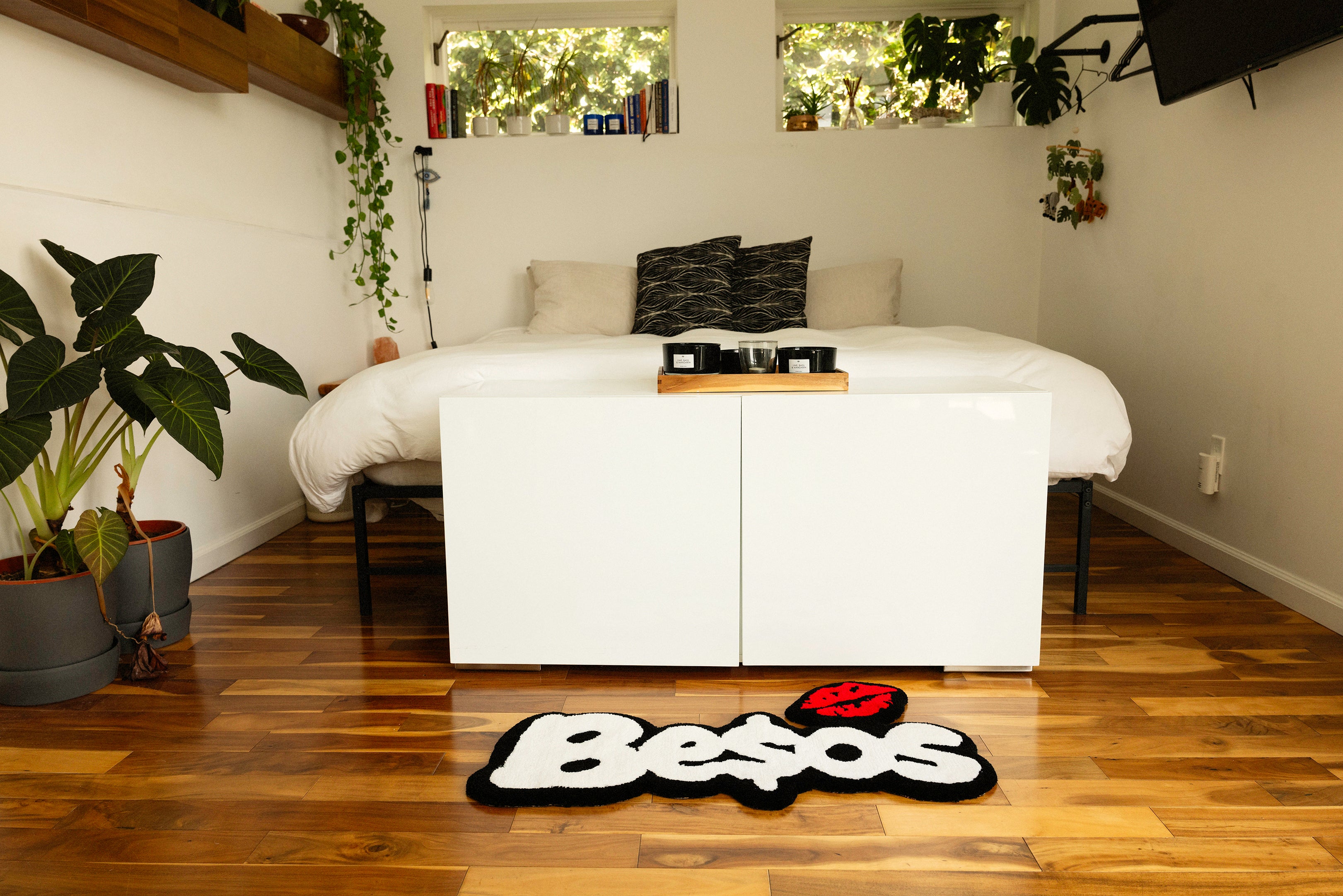 BE$OS™ Hand Tufted Rug